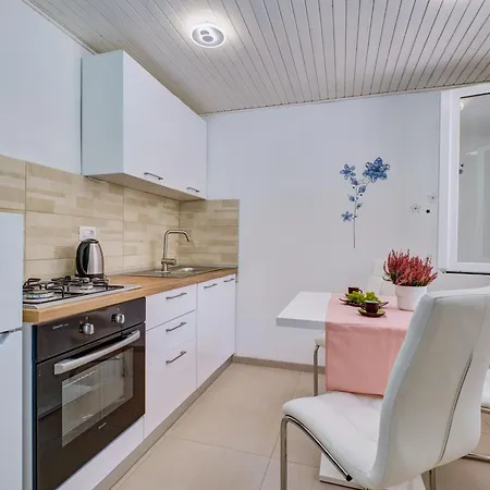 Deja Near Centar And Cikat Bay With Private Parking Apartamento *