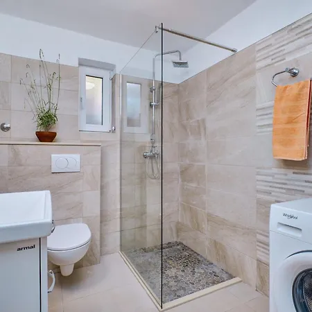 Apartamento Deja Near Centar And Cikat Bay With Private Parking *