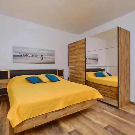 Deja Near Centar And Cikat Bay With Private Parking Apartamento